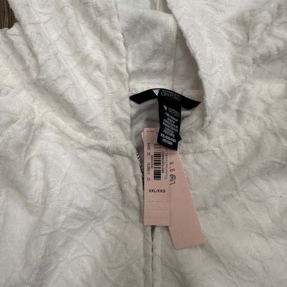 Victoria Secret On Point XXL white zip up hooded jacket - Picture 2 of 5